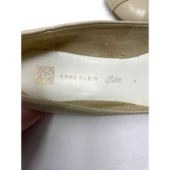 Anne Klein iFlex 9.5M Ruthie Natural Wedge Flat - Picture 3 of 8